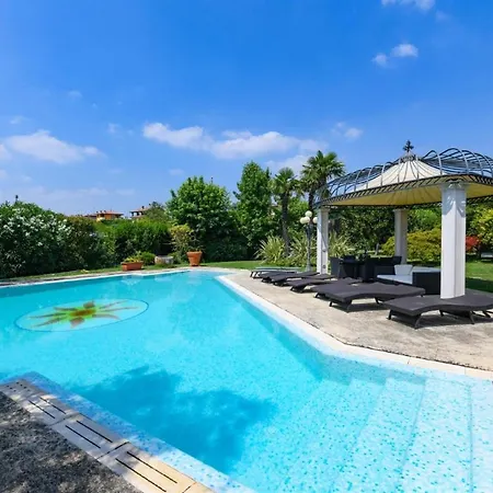 Private Luxury With Pool Moniga del Garda